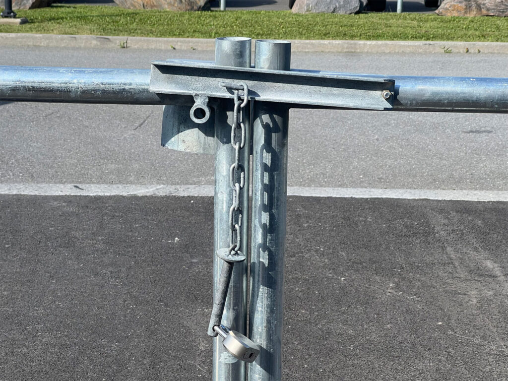 Image principale du projet:  Barrière métallique sécurisée