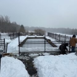 Image de Installation de clôture ornementale en hiver